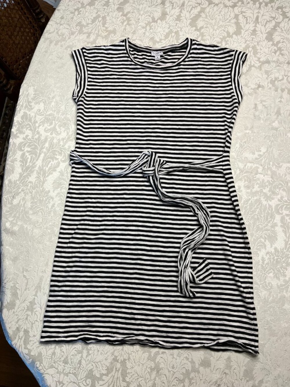 J.Crew  Black and White Short Sleeve Striped Knit‎ Tie Waist Tee Dress Size M
